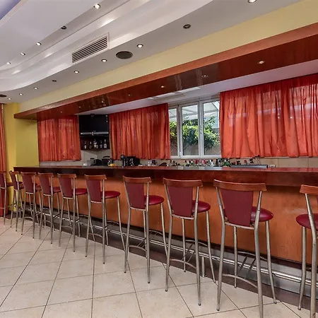 Отель Marine Congo 2*