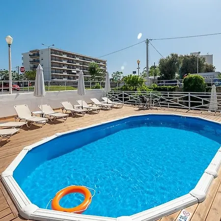 Marine Congo Отель 2*