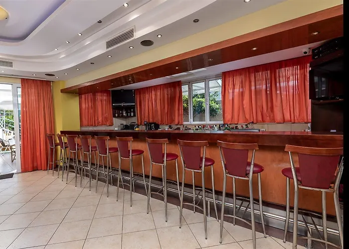 Ξενοδοχείο Marine Congo 2*